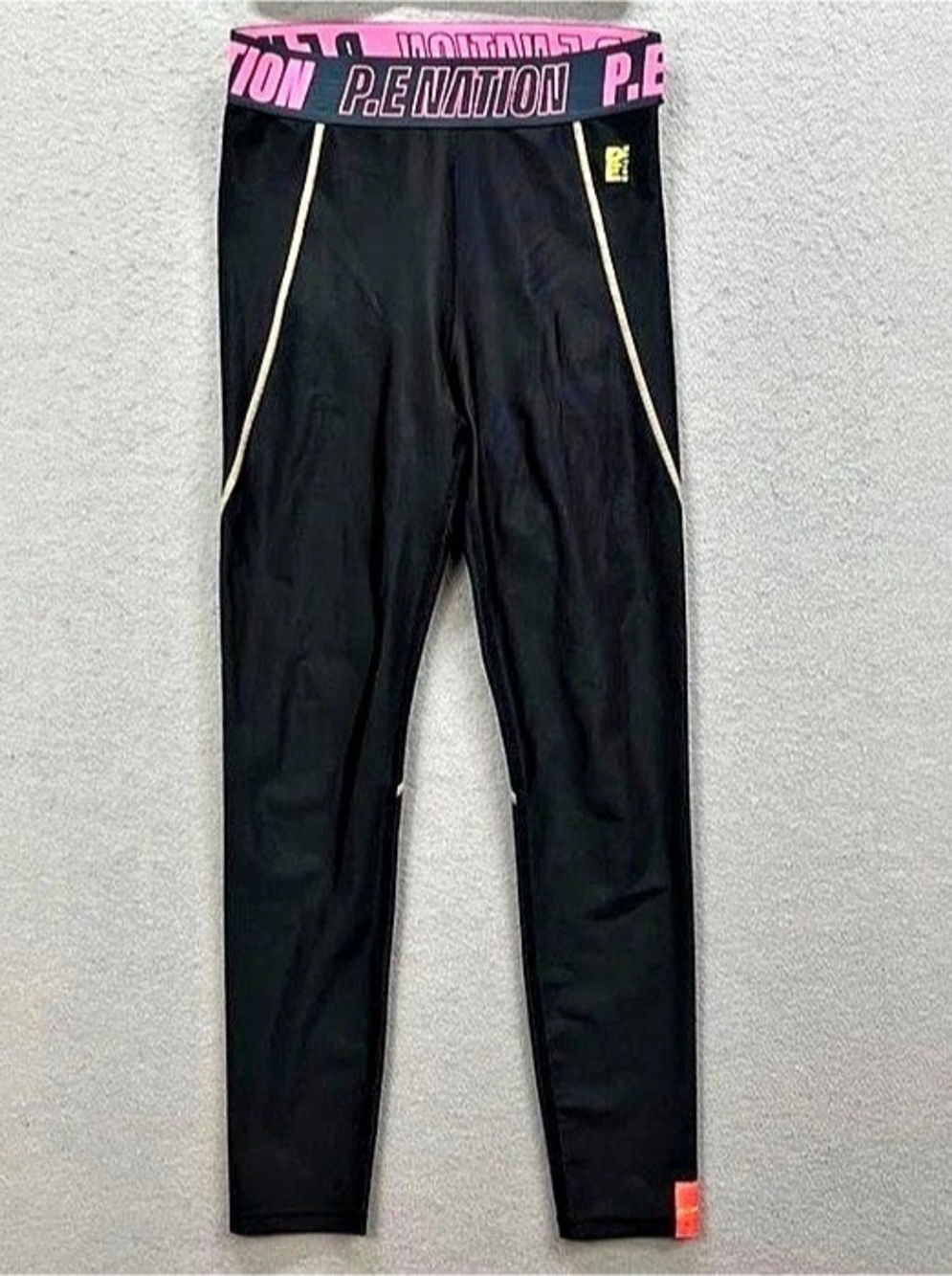 P.E Nation Roll Shot Legging Black & Pink Medium